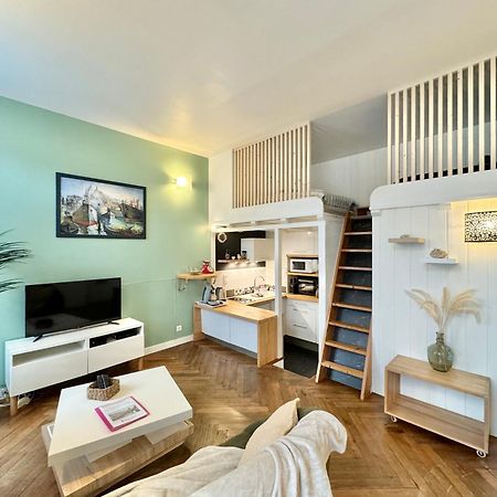 Le Noir Bois Et Blanc - Studio - Wifi - Centre Ville - Entree Autonome カンペール エクステリア 写真